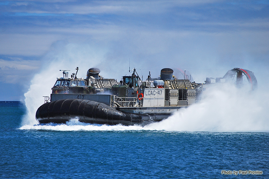 LCAC (Landing Craft Air Cushioned) 18